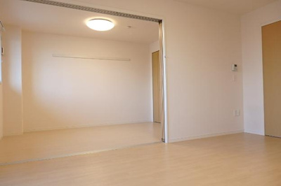 【居間・リビング】 | アヴァンティ三国ヶ丘Ⅱ | リビング