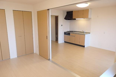 【居間・リビング】 | アヴァンティ三国ヶ丘Ⅱ | リビング