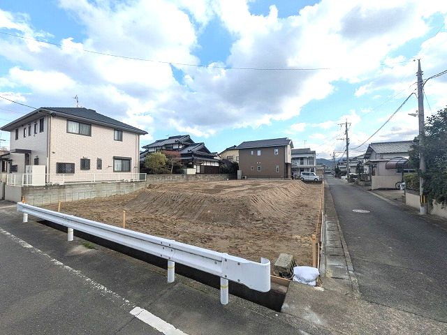 【前面道路含む現地写真】 | 西区泉3丁目土地