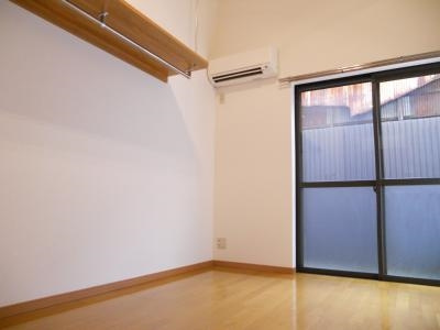 ロフティ大和の居間・リビング|洋室