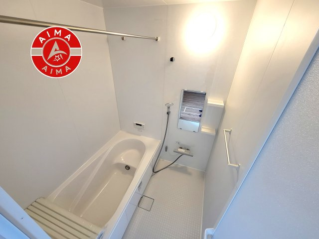 糟屋郡志免町桜丘3丁目第6-2棟（1号棟）の浴室|1日の疲れを癒してくれる広々バスルーム。雨の日のお洗濯にも大活躍な浴室乾燥機付です！