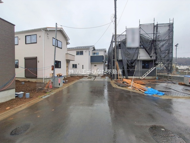 『八王子市新築戸建て』八王子市戸吹町1971【仲介手数料無料】の前面道路含む現地写真|～仲介手数料無料☆八王子ひなた不動産～八王子戸吹町　新築戸建て