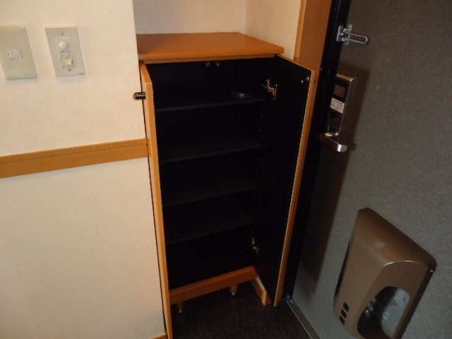 ドリームウィングＢ棟のその他|下足箱（反転）（イメージ）