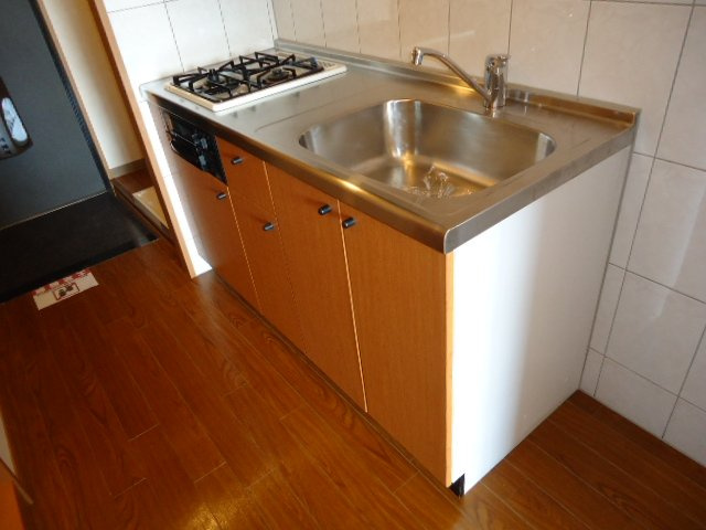 ドリームウィングＢ棟のキッチン|キッチン（反転）（イメージ）