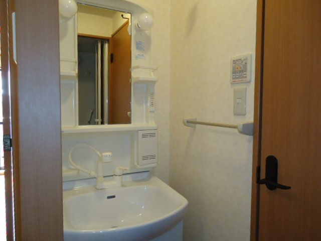 ドリームウィングＢ棟の洗面所|洗髪洗面化粧台（反転）（イメージ）