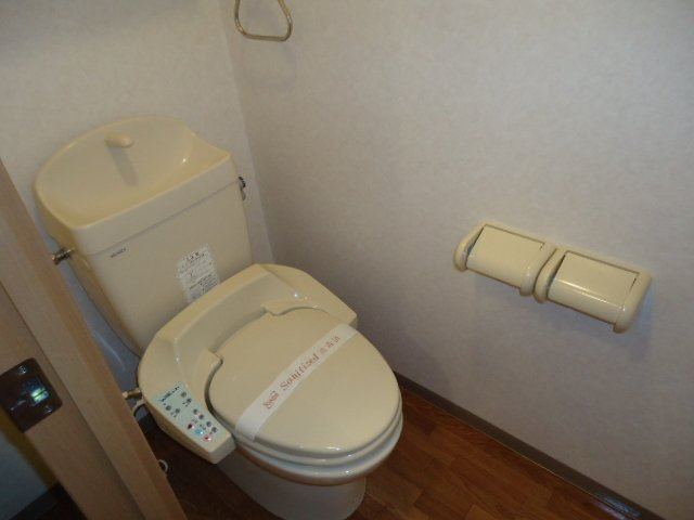 ドリームウィングＢ棟のトイレ|シャワー付トイレ（反転）（イメージ）