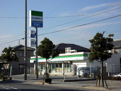 【周辺】 | リヴィエール | ファミリーマートまで800ｍ