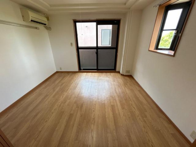 【居間・リビング】 | リヴィエール | 洋室