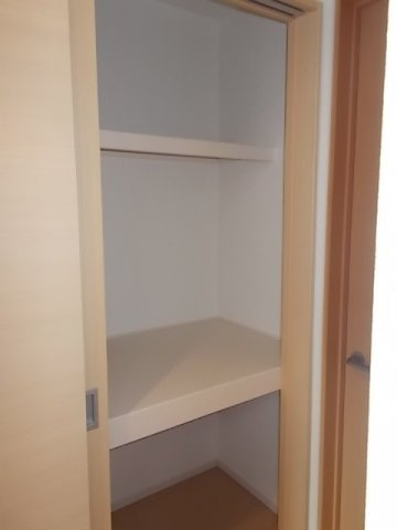 合志市須屋のアパートの収納|大きなスペースがあり、収納には困りません