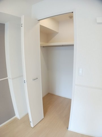 シャインエクセレントの収納|こまごまとしたものを収納できそうですね