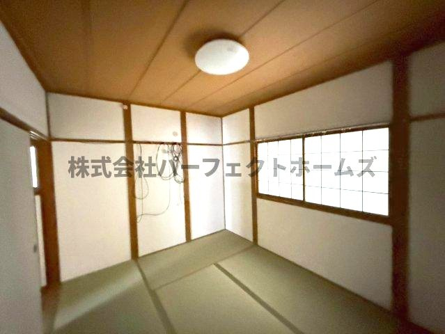 田口3丁目戸建　賃貸の和室|い草の香りが落ち着く素敵な和室です