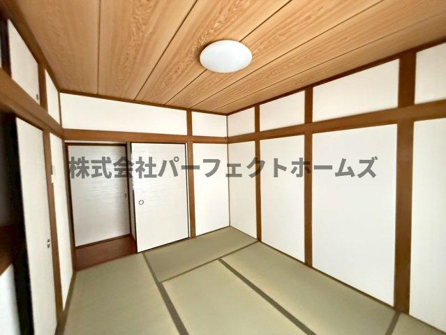 田口3丁目戸建　賃貸の和室|日本らしい落ち着いた雰囲気の和室です