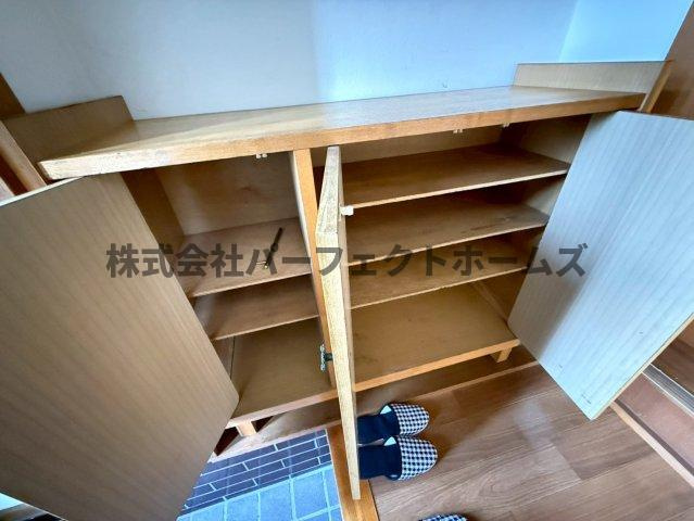 田口3丁目戸建　賃貸の収納|便利な収納スペースです