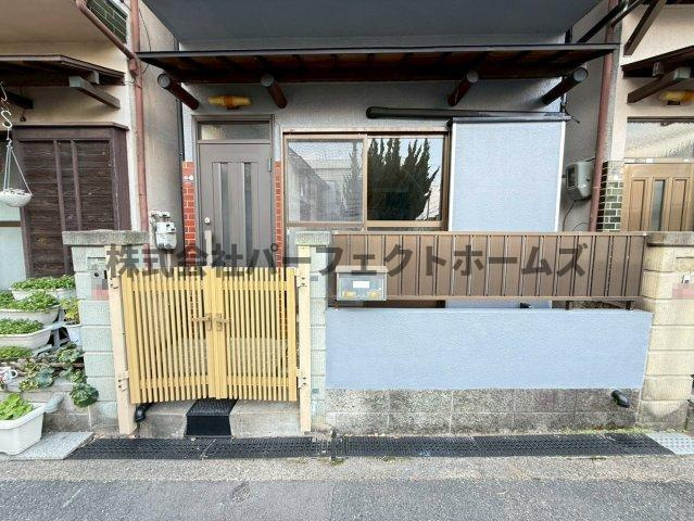 田口3丁目戸建　賃貸の玄関|落ち着いた玄関です