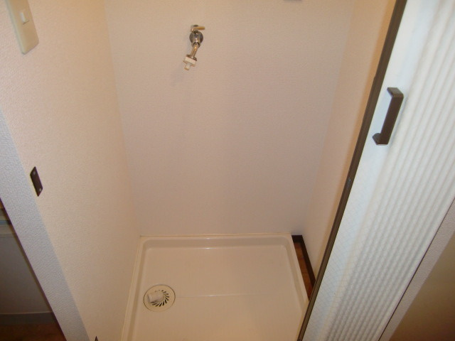 シェレナ六甲の洗面所|室内洗濯パン