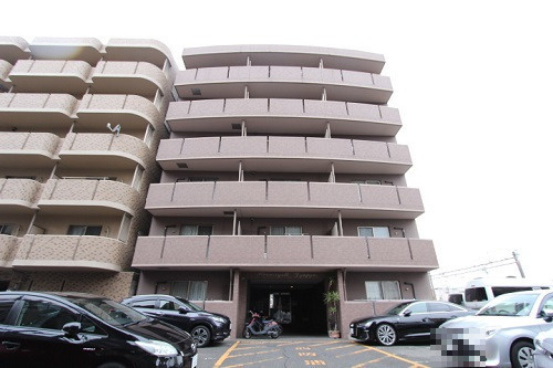 プリミエールJYOJYOの外観