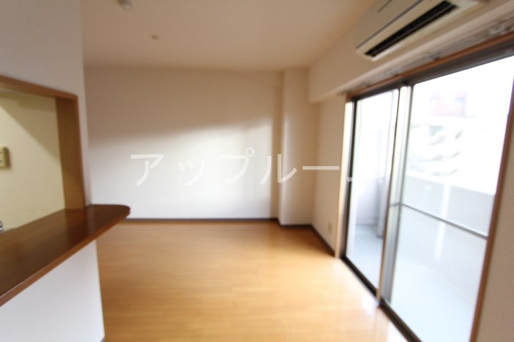 プリミエールJYOJYOの居間・リビング