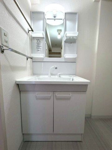 じょうてつ真駒内南町ドエルの独立洗面台