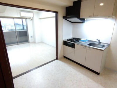 【居間・リビング】 | リバストーン神大寺Ⅶ | 賃貸 神奈川県横浜市神奈川区神大寺１丁目