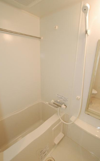 ステージグランデ府中東の浴室