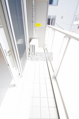 【バルコニー】 | レフィナード | 南向き◎