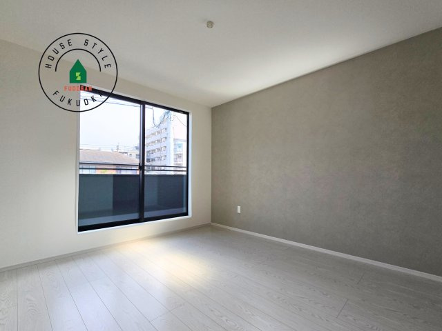 福岡市南区井尻4丁目第1-2棟（2号棟）の内観：施工例|主寝室には収納力に優れたクローゼットがありますので、お部屋もすっきり片付きます。