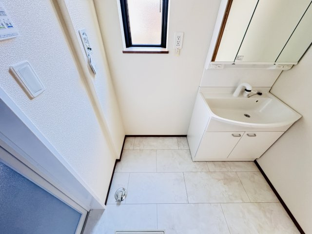 柏市南増尾３丁目新築戸建【土南部小学校：8分】のランドリースペース|洗濯機置き場