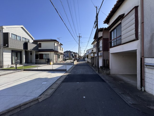 柏市南増尾３丁目新築戸建【土南部小学校：8分】の前面道路含む現地写真|南側前面道路