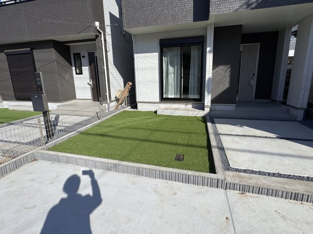 柏市南増尾３丁目新築戸建【土南部小学校：8分】の庭|南側庭スペース