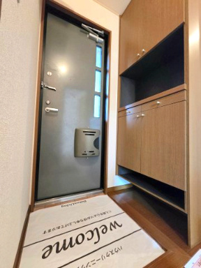 賀茂川ガーデンプレイス　Ａの玄関