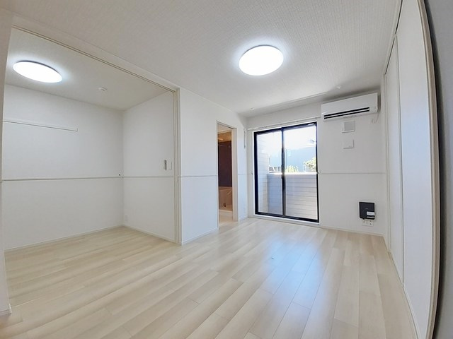 藤沢市辻堂元町５丁目のアパートの居間・リビング