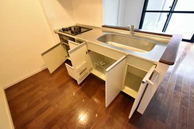 ブライロード西宮のキッチン|別部屋イメージ