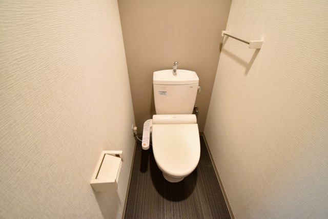 ブライロード西宮のトイレ|別部屋イメージ