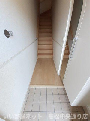 【玄関】 | フィオーレ太田Ⅱ