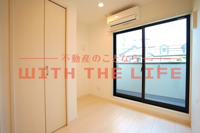 ユーズフォレシア西町【キャッシュバック対象物件】の寝室|広くて明るい寝室