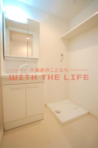 ユーズフォレシア西町【キャッシュバック対象物件】の洗面所|明るい洗面所です