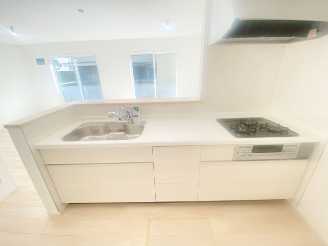 『八王子市新築戸建て』八王子大楽寺町147-5【仲介手数料無料】　３１期のキッチン|～仲介手数料無料☆八王子ひなた不動産～八王子市大楽寺町　新築戸建て