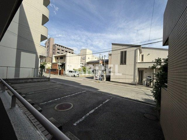 ロイヤルエスタ服部の展望