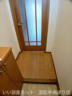 【玄関】 | サンライズ川原Ｂ