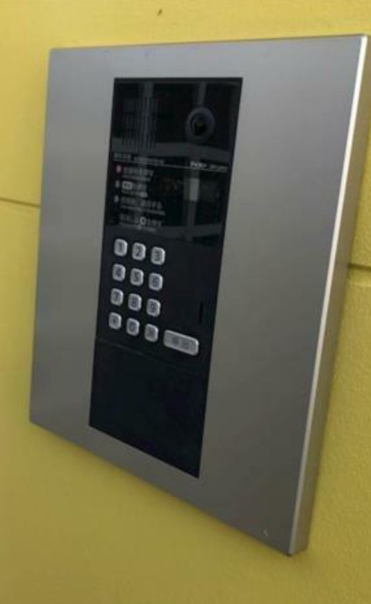 フェリスバルミーのセキュリティ|オートロック完備で安心（同一仕様写真）