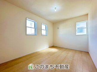 【洋室】 | LiveleGarden.S第5下野小金井　1号棟 | 大切なプライベート空間は、趣味に合わせて使って頂けるようシンプルに仕上げてあります。
