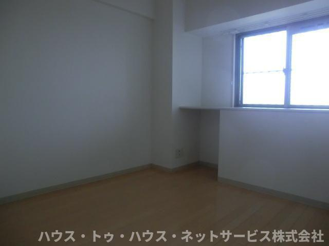 ELLE GARDEN柏の葉の洋室