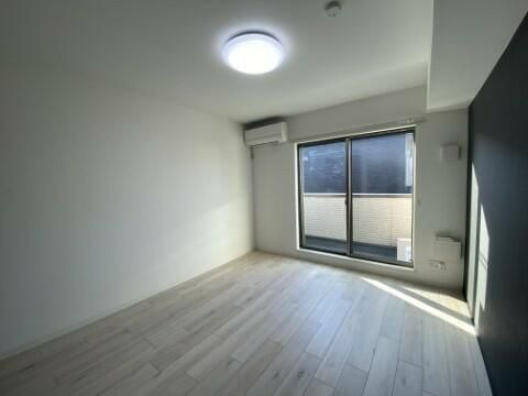 ジーメゾン大宮日進イーストの洋室