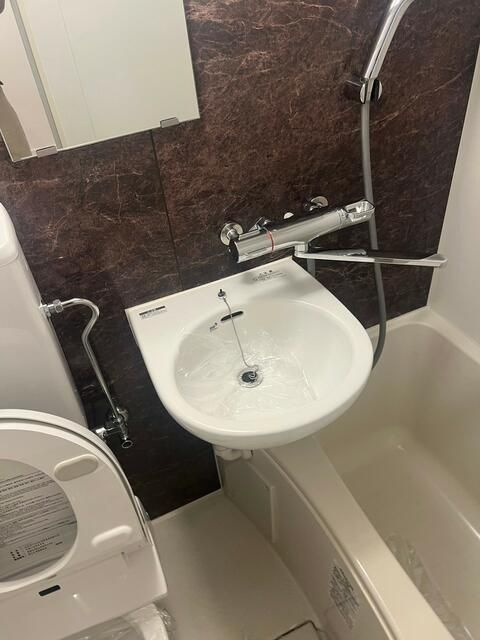 Ｄ－ＢＡＳＥ王子神谷の浴室