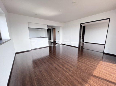 【居間・リビング】 | North Pole Ⅲ | 同型・現況優先（写真は503号室）