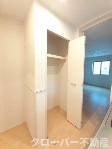 サン　ルミエール３の内装