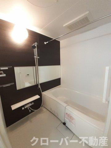 サン　ルミエール３の浴室