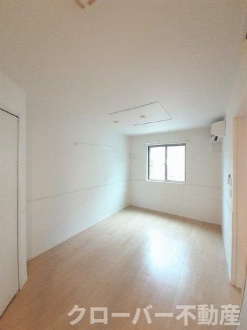 サン　ルミエール３の寝室