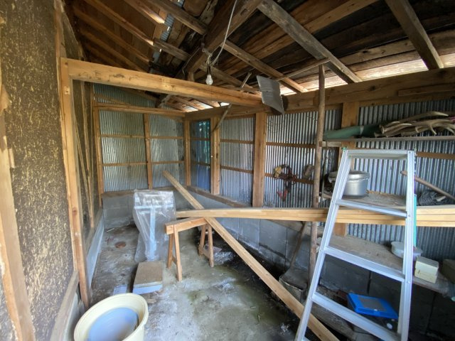 丹波市青垣町大稗の中古一戸建の前面道路含む現地写真