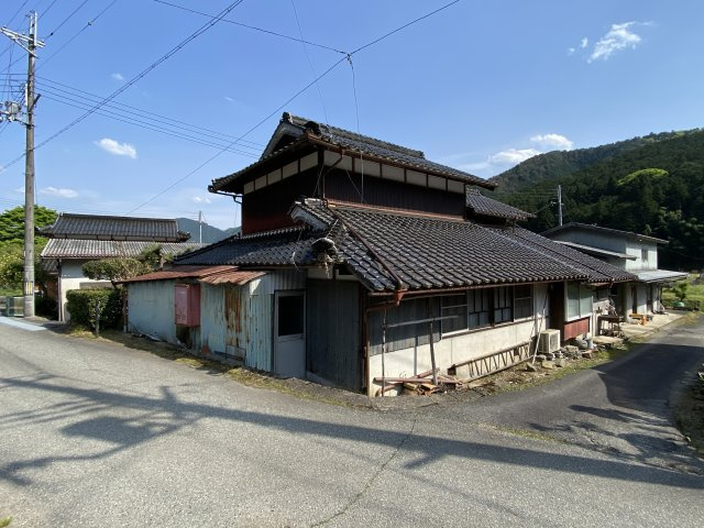丹波市青垣町大稗の中古一戸建の外観